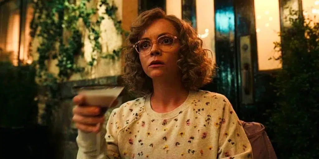 Christina Ricci rejoint la série de Netflix Mercredi Addams en tant que nouveau personnage mystérieux 1 Christina Ricci dans Yellowjackets